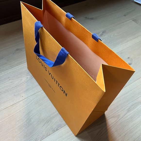 Excellent condition large Louis Vuitton Shopping Bag. - Picture 3 of 4